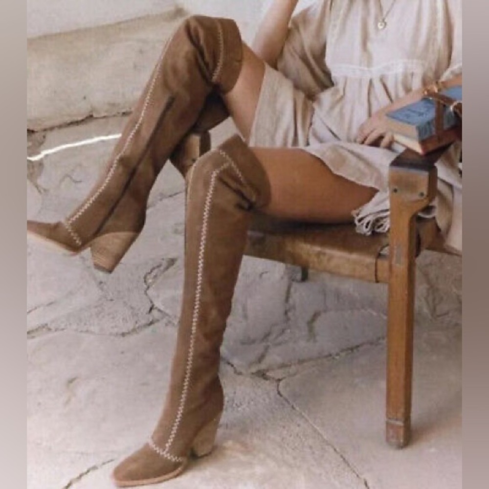 TRADE PENDING NWT spell zephyr boots size 39 over the knee boot